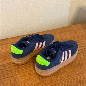 Women’s Adidas VL court bold sneaker